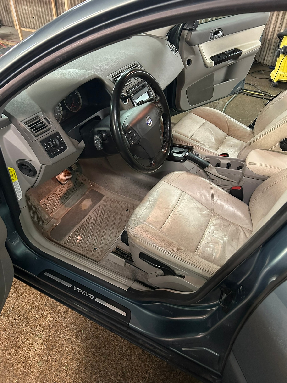 Volvo V50 T5 Geartronic, 5-trins, 220ps, 2004