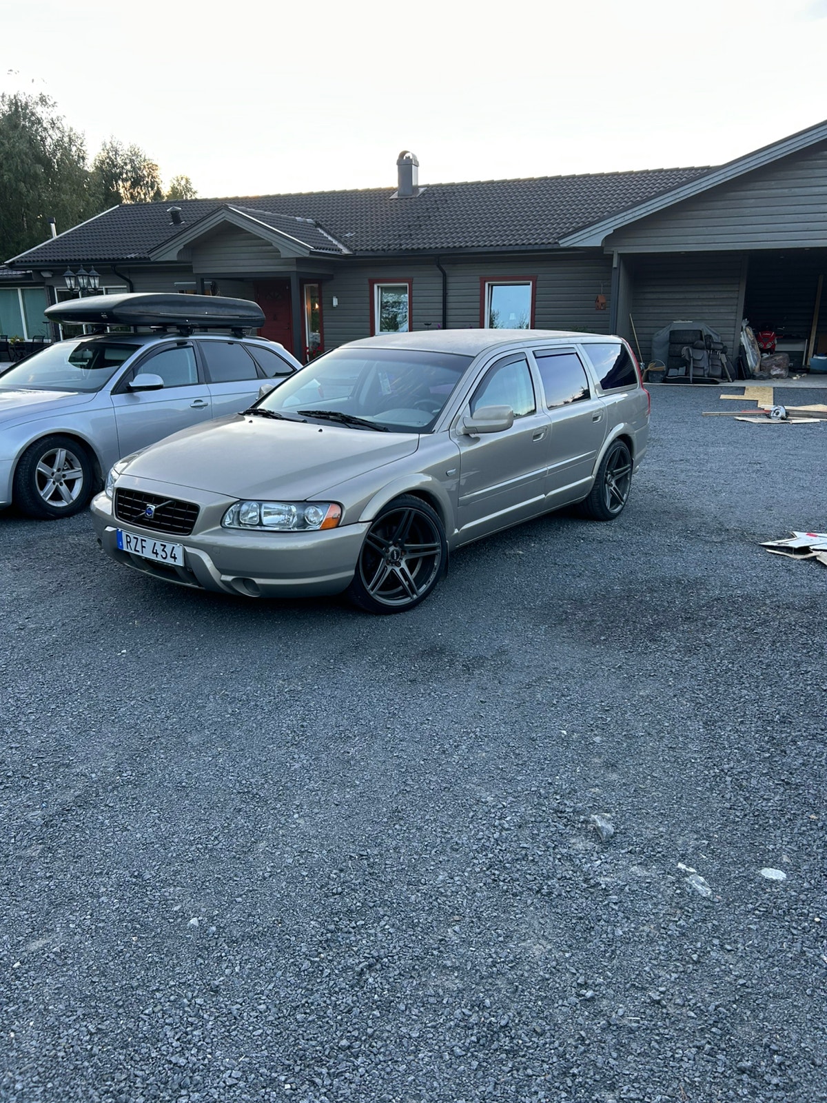 Volvo V70 XC 2.4T AWD Automatic, 5-trins, 200ps, 2001