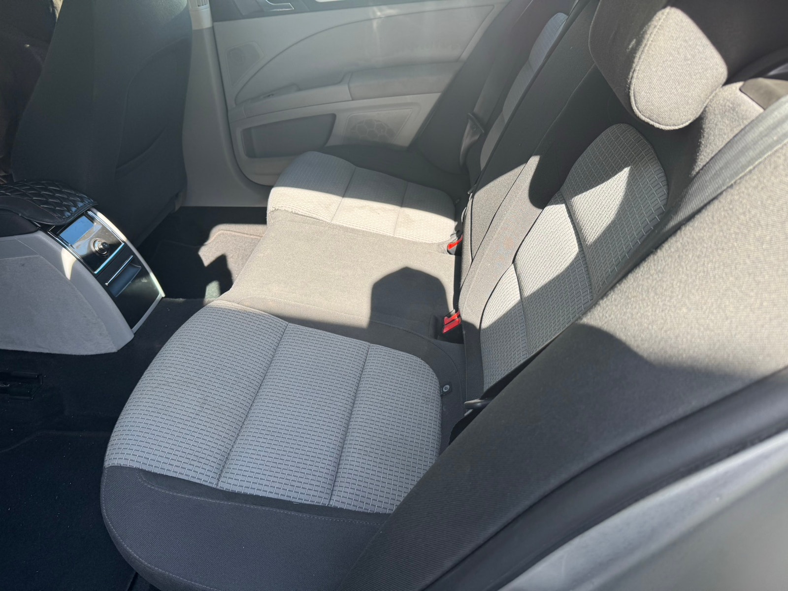 Škoda Superb 1.8 TSI DSG Sekventiell, 160hk, 2010