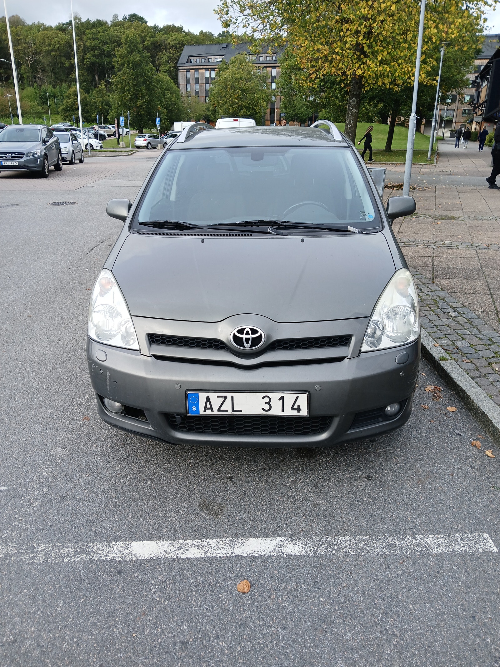 Toyota Corolla Verso 1.8 VVT-i MultiMode, 129hp, 2006