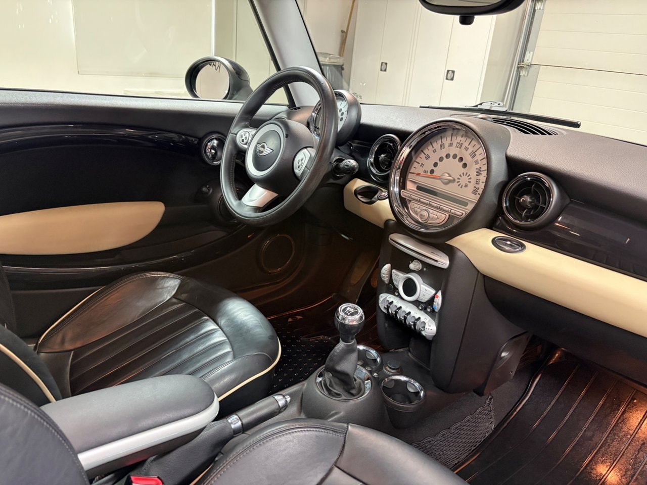 MINI Cooper Manual, 120hp, 2007