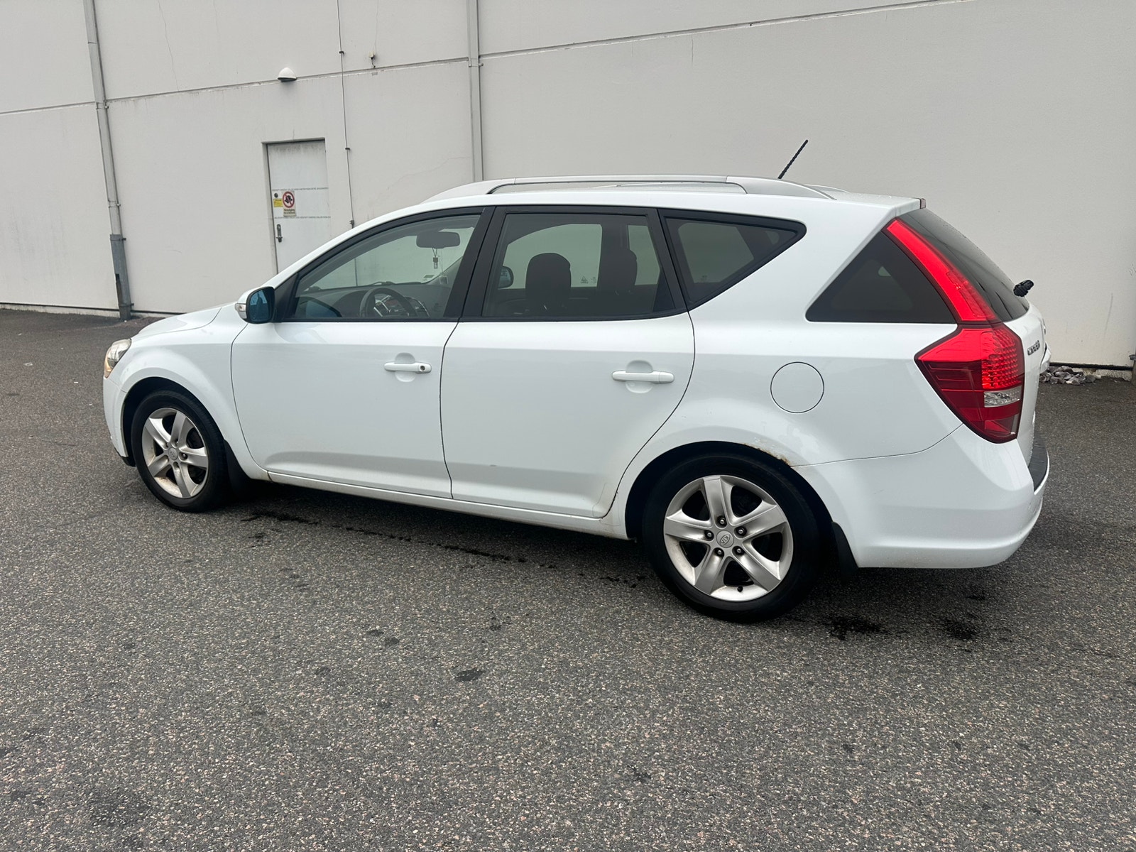 Kia cee'd_sw 1.6 CRDi Manuell, 115hk, 2010