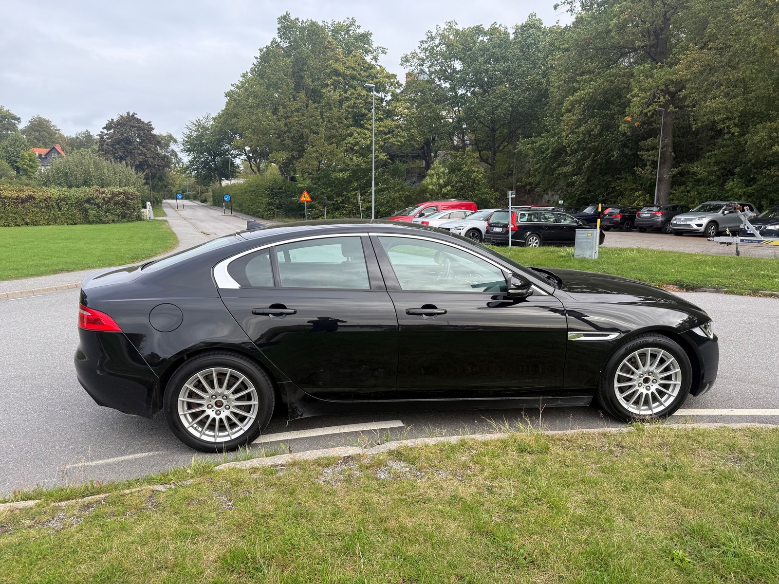 Jaguar XE E-Performance Automatic, 163hp, 2016