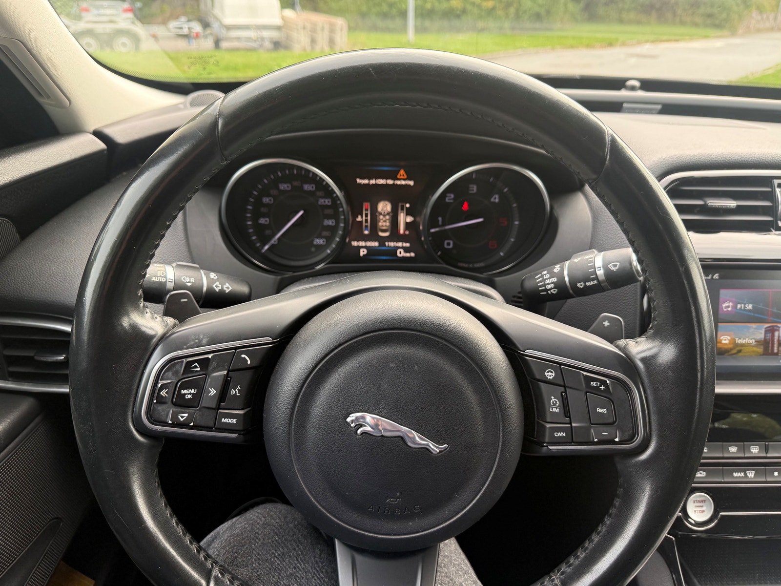 Jaguar XE E-Performance Automatic, 163hp, 2016