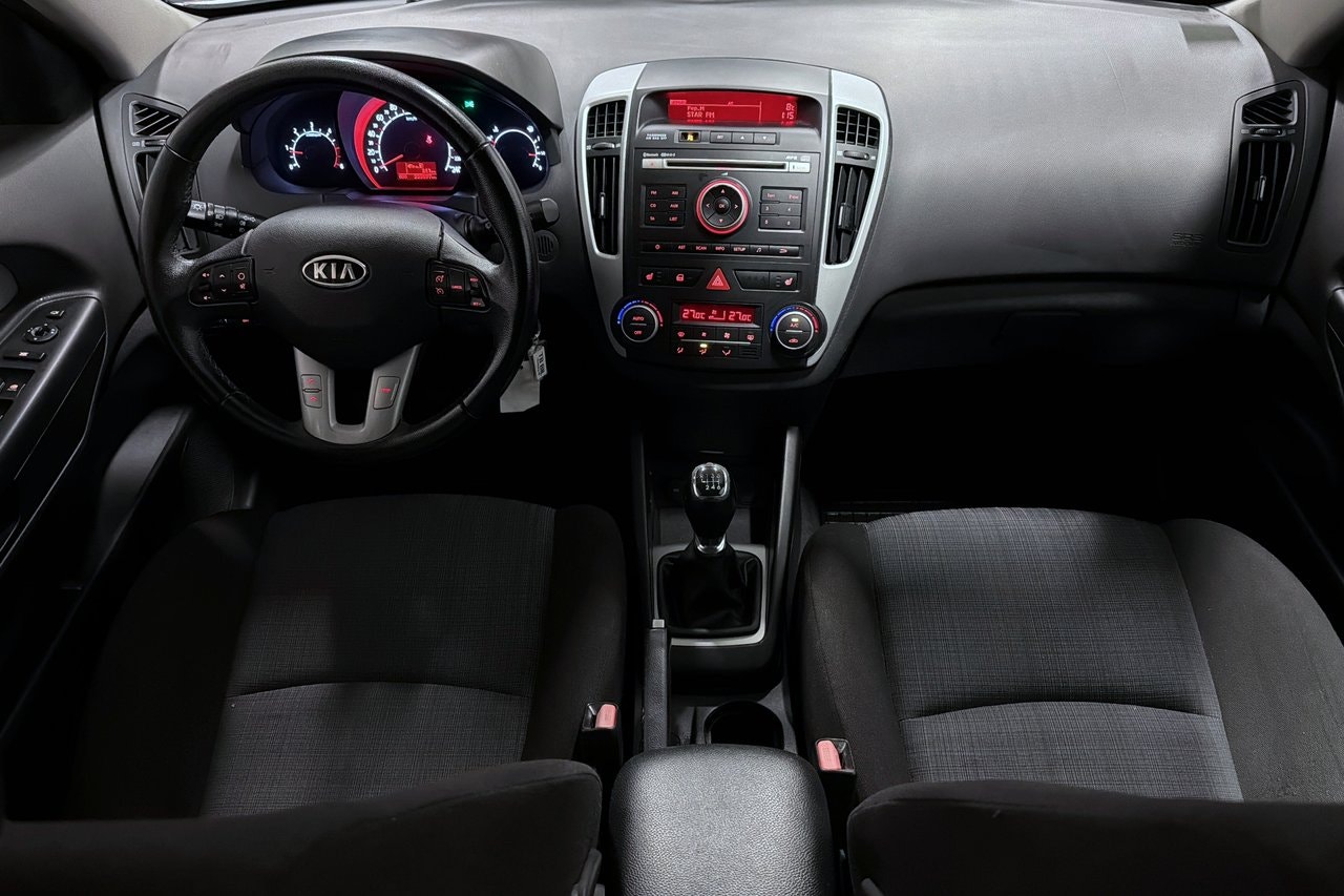Kia cee'd_sw 1.6 CRDi Manuell, 128hk, 2011