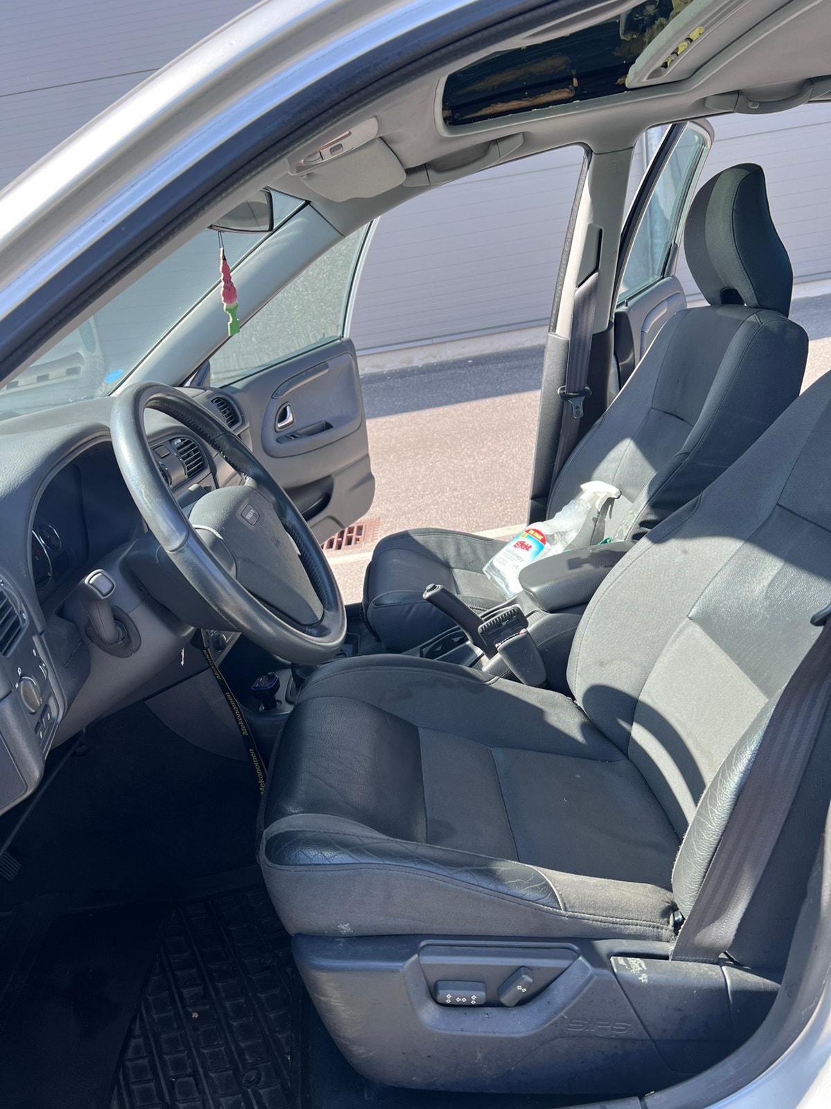 Volvo S40 2.0T Automatic, 163hp, 2004
