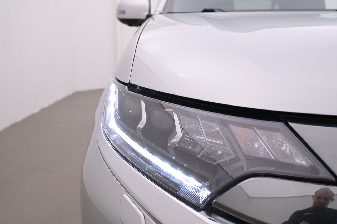 Mitsubishi Outlander PHEV CVT, 224hk, 2020
