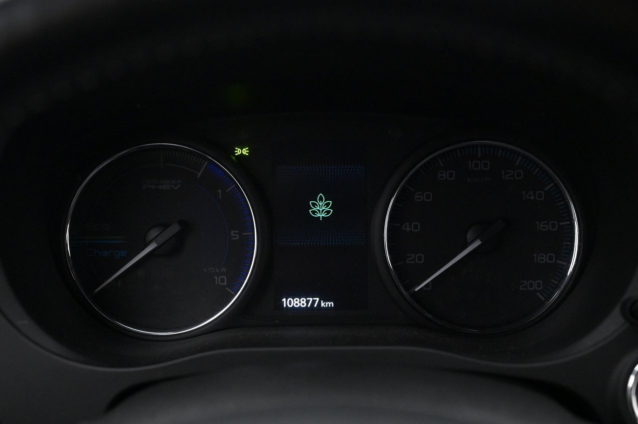 Mitsubishi Outlander PHEV CVT, 224hk, 2020