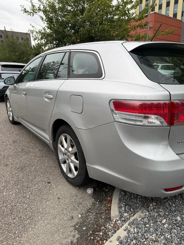 Toyota Avensis Combi 2.2 D-4D Automatic, 6-trins, 150ps, 2009