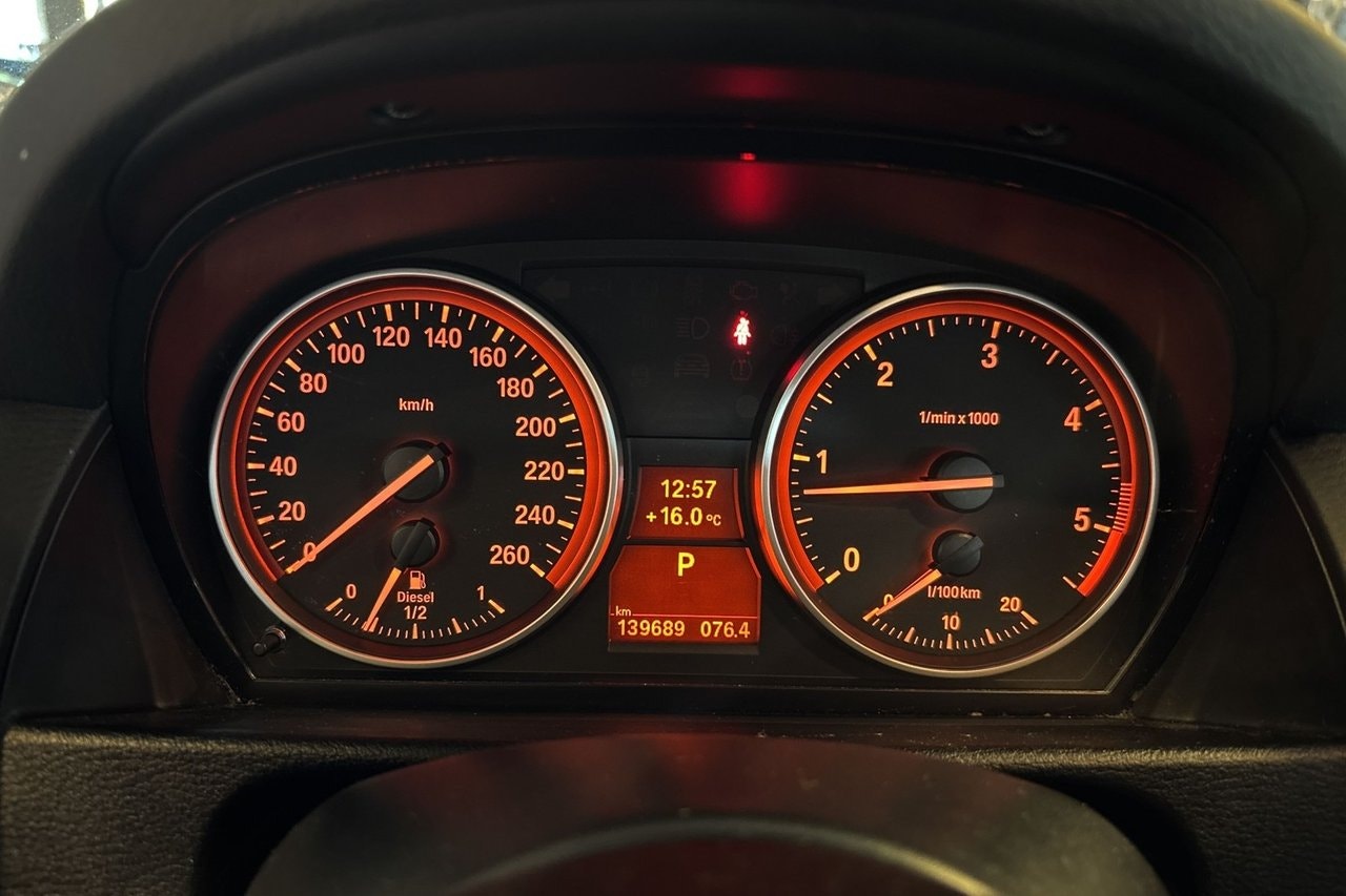 BMW X1 xDrive20d Steptronic, 177hp, 2012