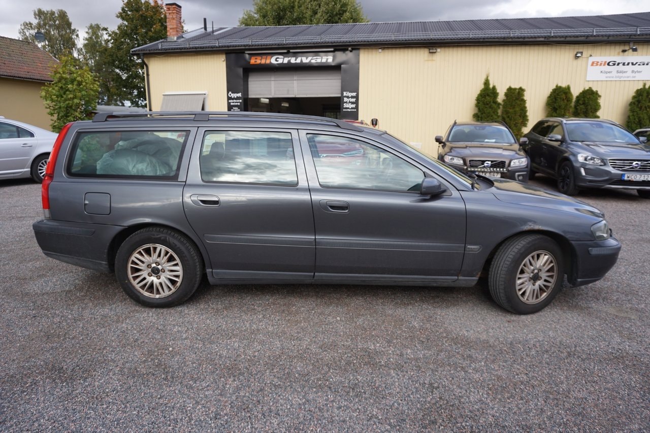 Volvo V70 2.4 Manual, 5-trins, 140ps, 2004