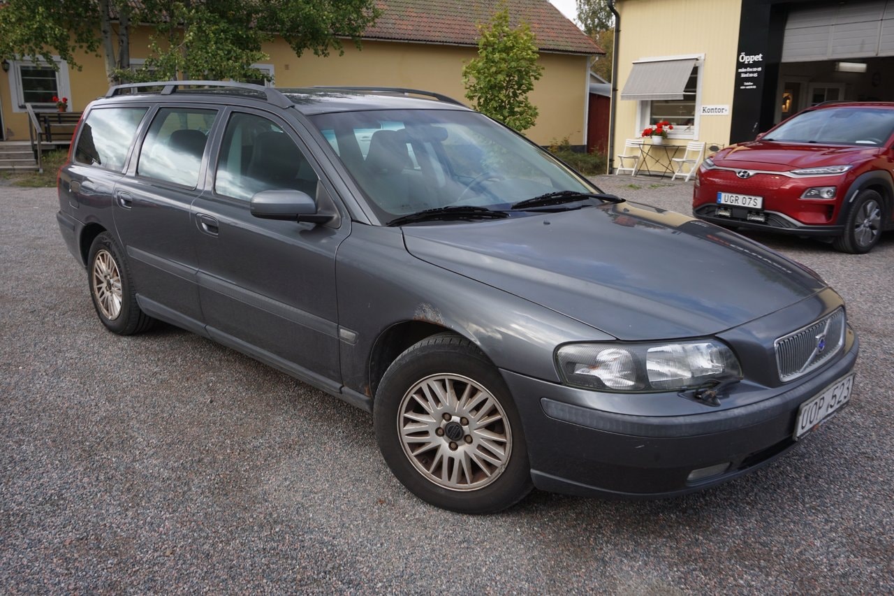 Volvo V70 2.4 Manual, 5-trins, 140ps, 2004
