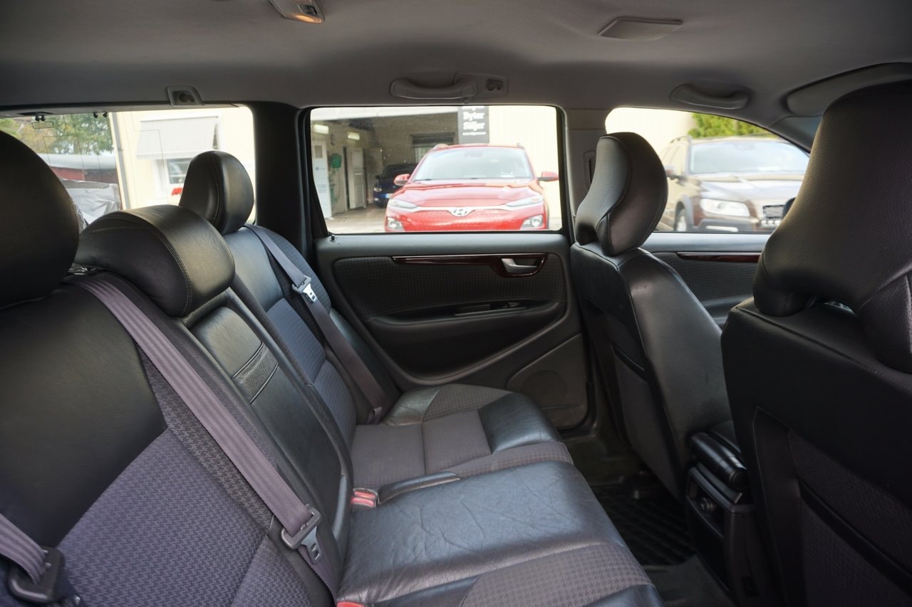 Volvo V70 2.4 Manual, 5-trins, 140ps, 2004