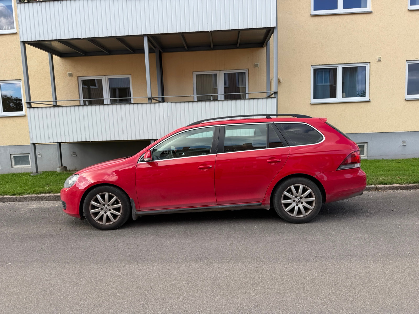 Volkswagen Golf Variant 1.6 TDI DPF BMT DSG Sequential, 105hp, 2012
