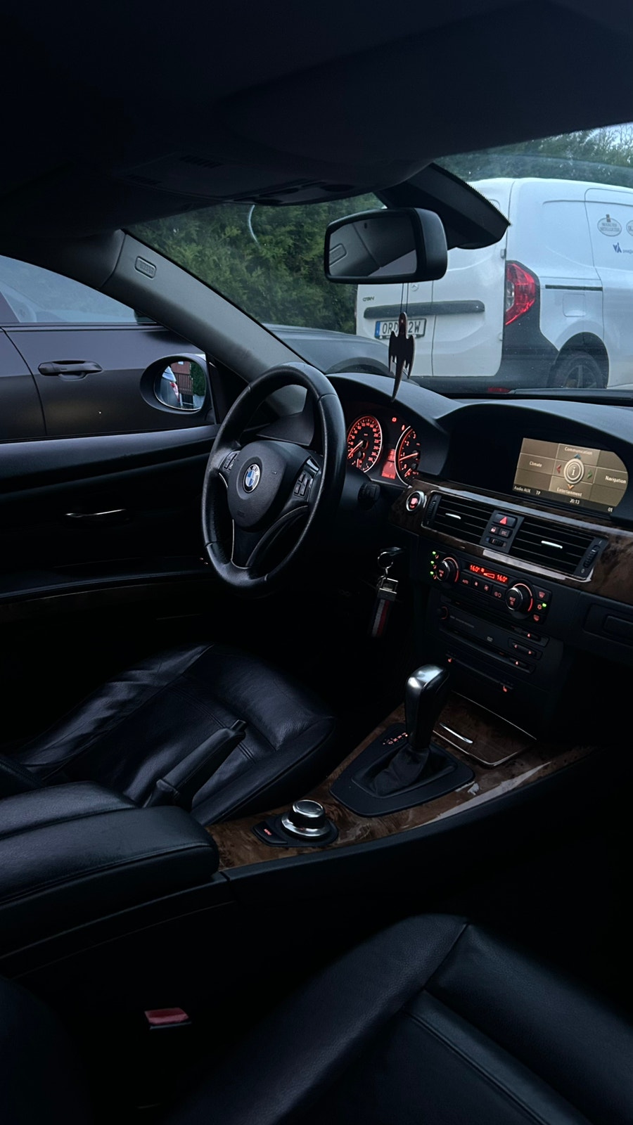 BMW 330i Coupé Automatic, 272hp, 2007