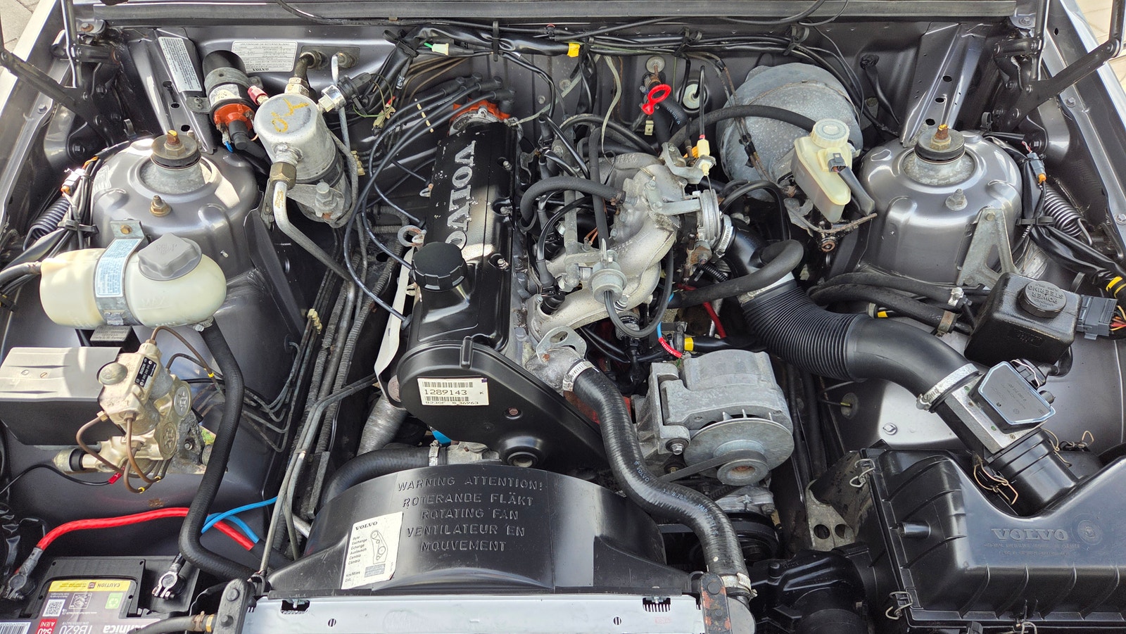 Volvo 740 2.3 Automatic, 4-trins, 115ps, 1988