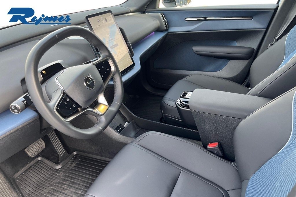 Volvo EX30 Single Motor Extended Range, 272hp, 2024