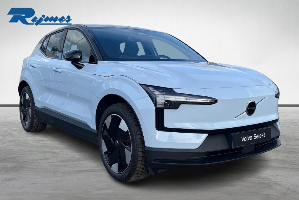 Volvo EX30 Single Motor Extended Range, 272hp, 2024