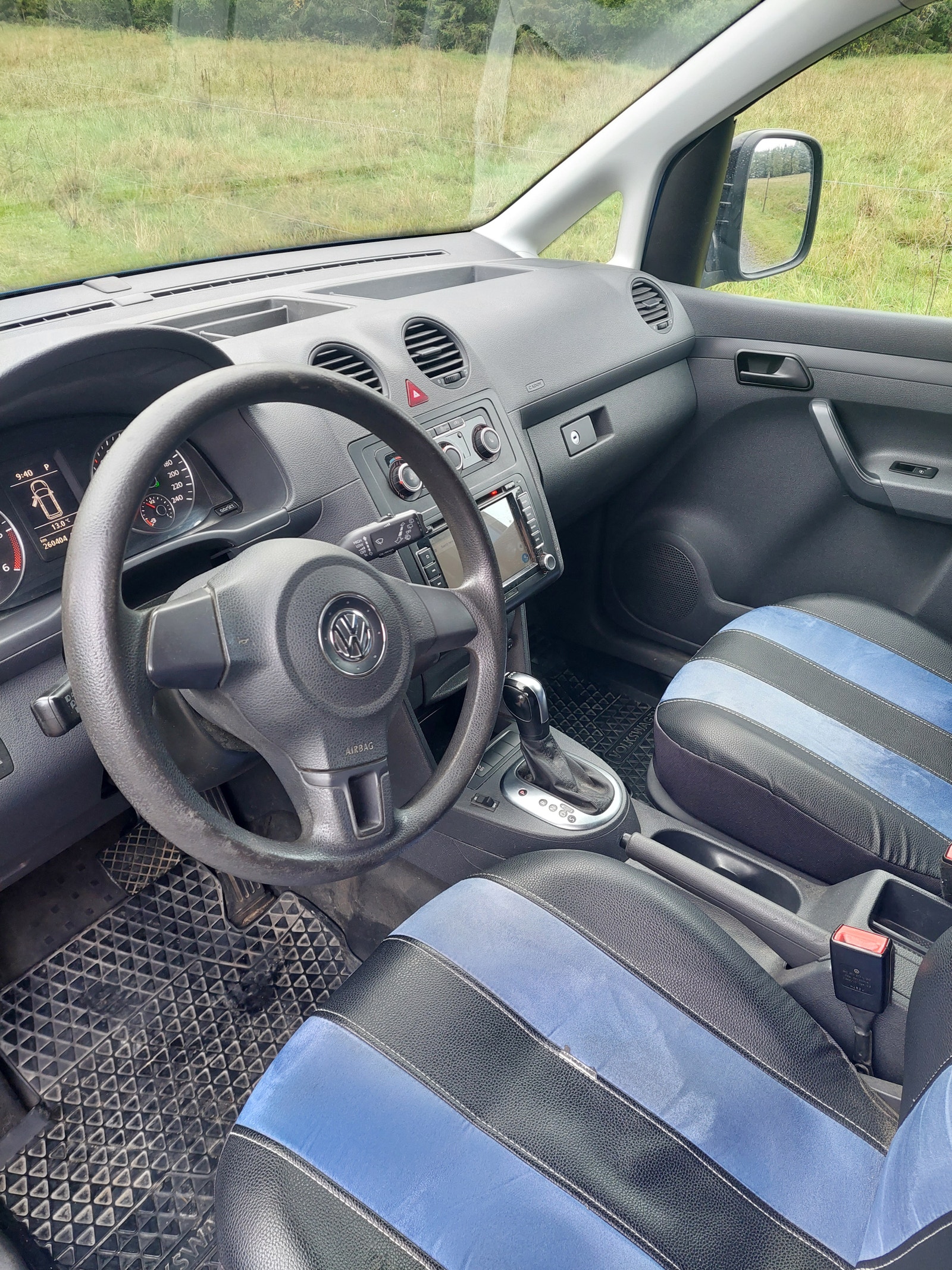 Volkswagen Caddy Panel Van 1.6 TDI DPF DSG Sequential, 102hp, 2011