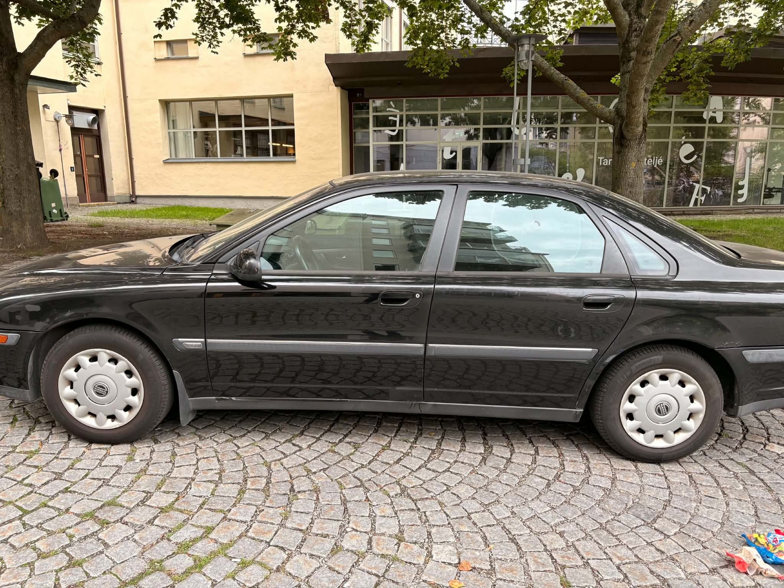 Volvo S80 2.4 Automatic, 5-trins, 140ps, 2000