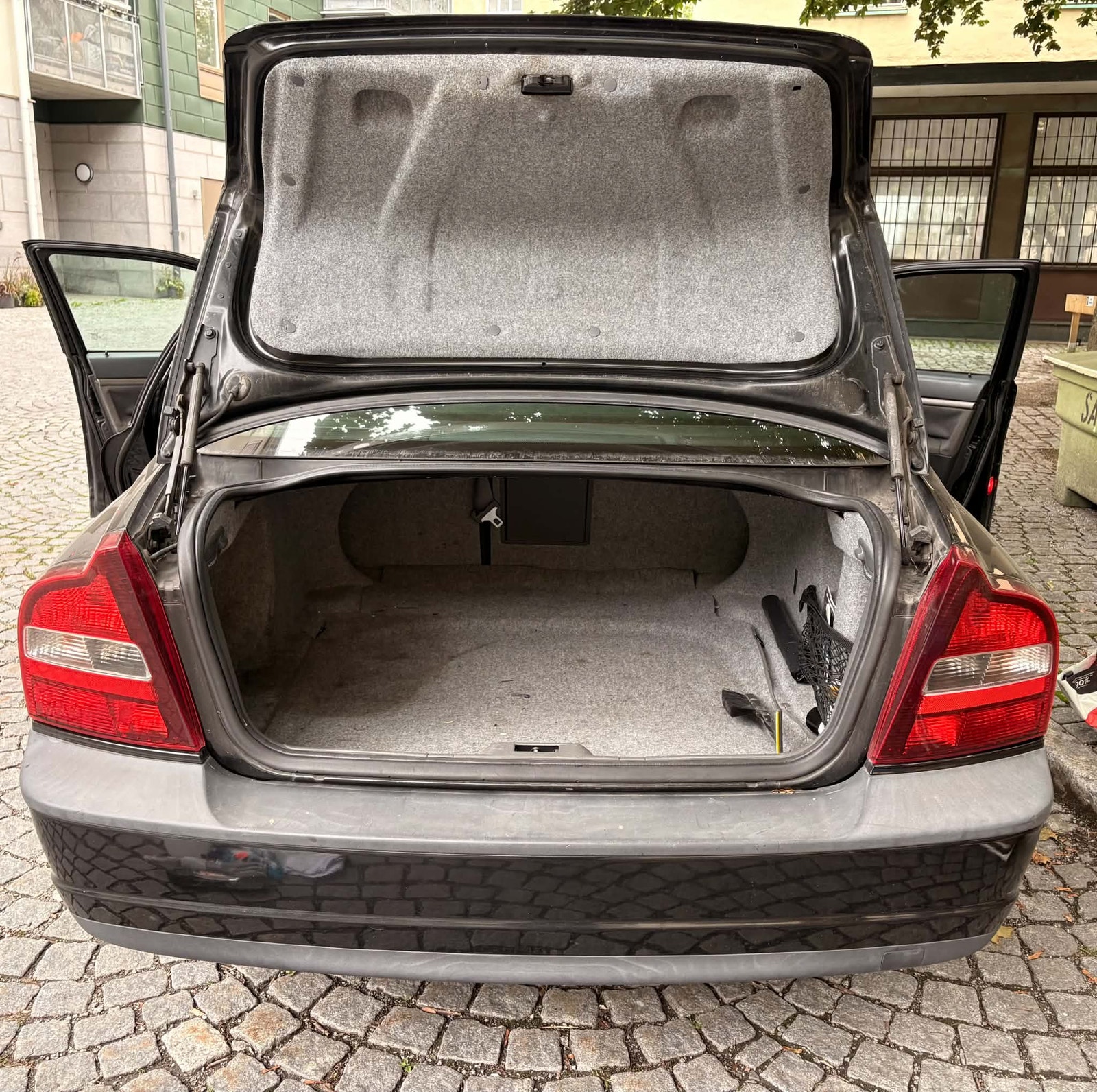 Volvo S80 2.4 Automatic, 5-trins, 140ps, 2000