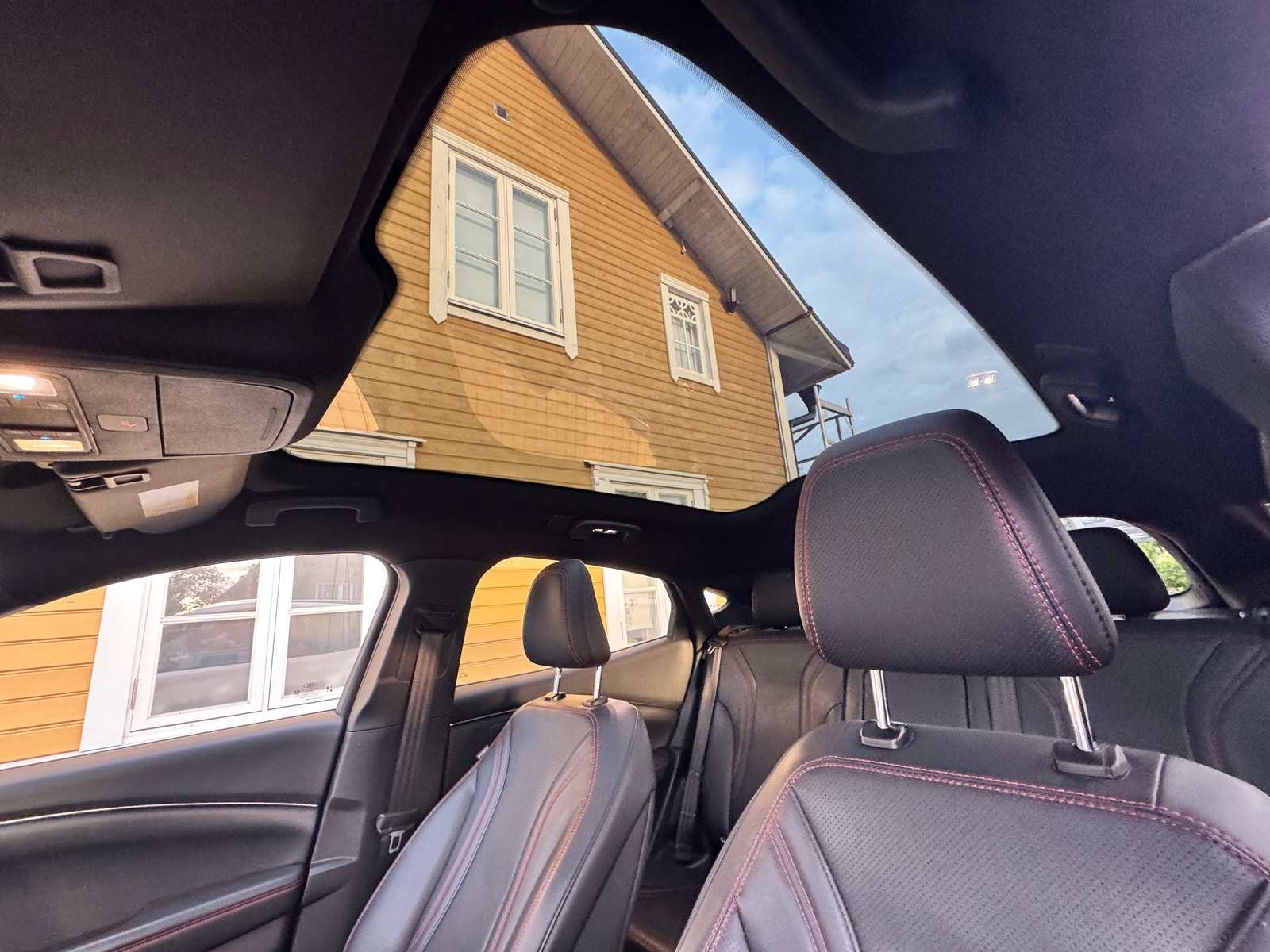 Ford Mustang Mach-E Long Range AWD, 351ps, 2021