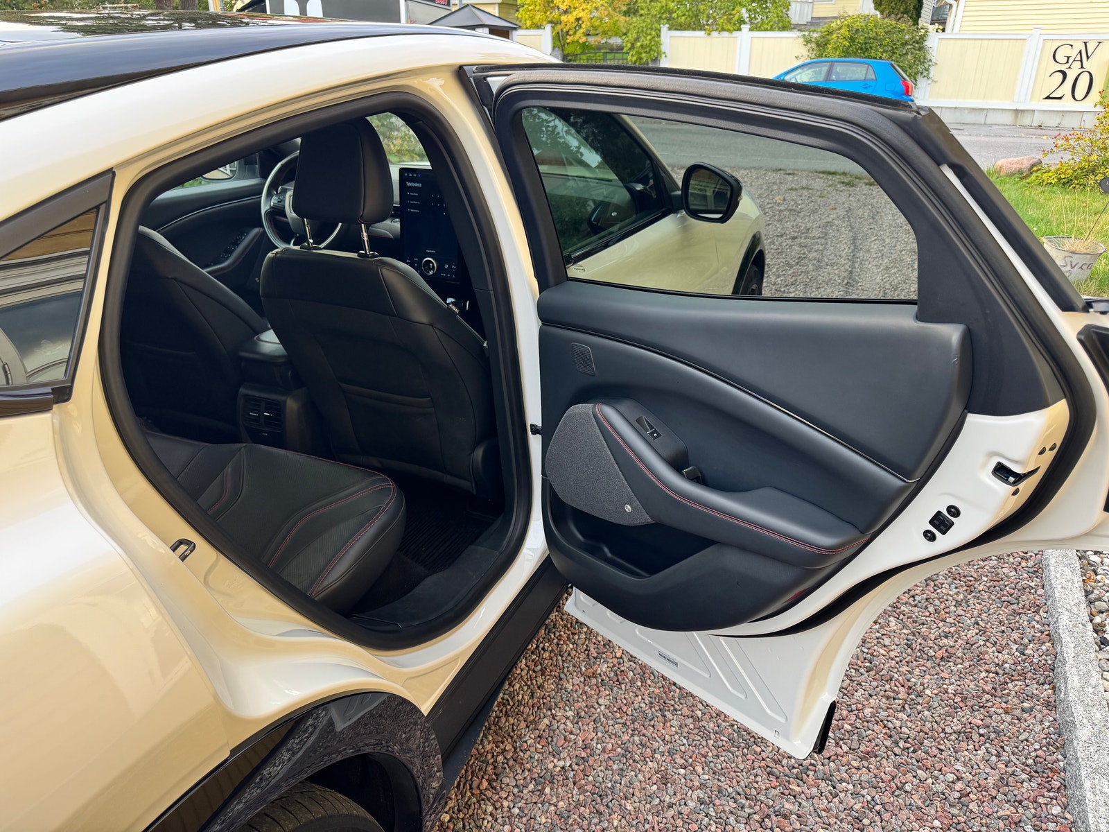 Ford Mustang Mach-E Long Range AWD, 351ps, 2021