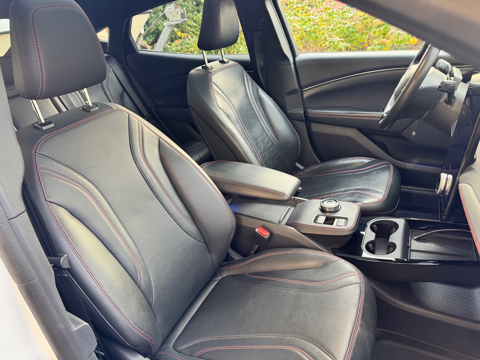Ford Mustang Mach-E Long Range AWD, 351ps, 2021