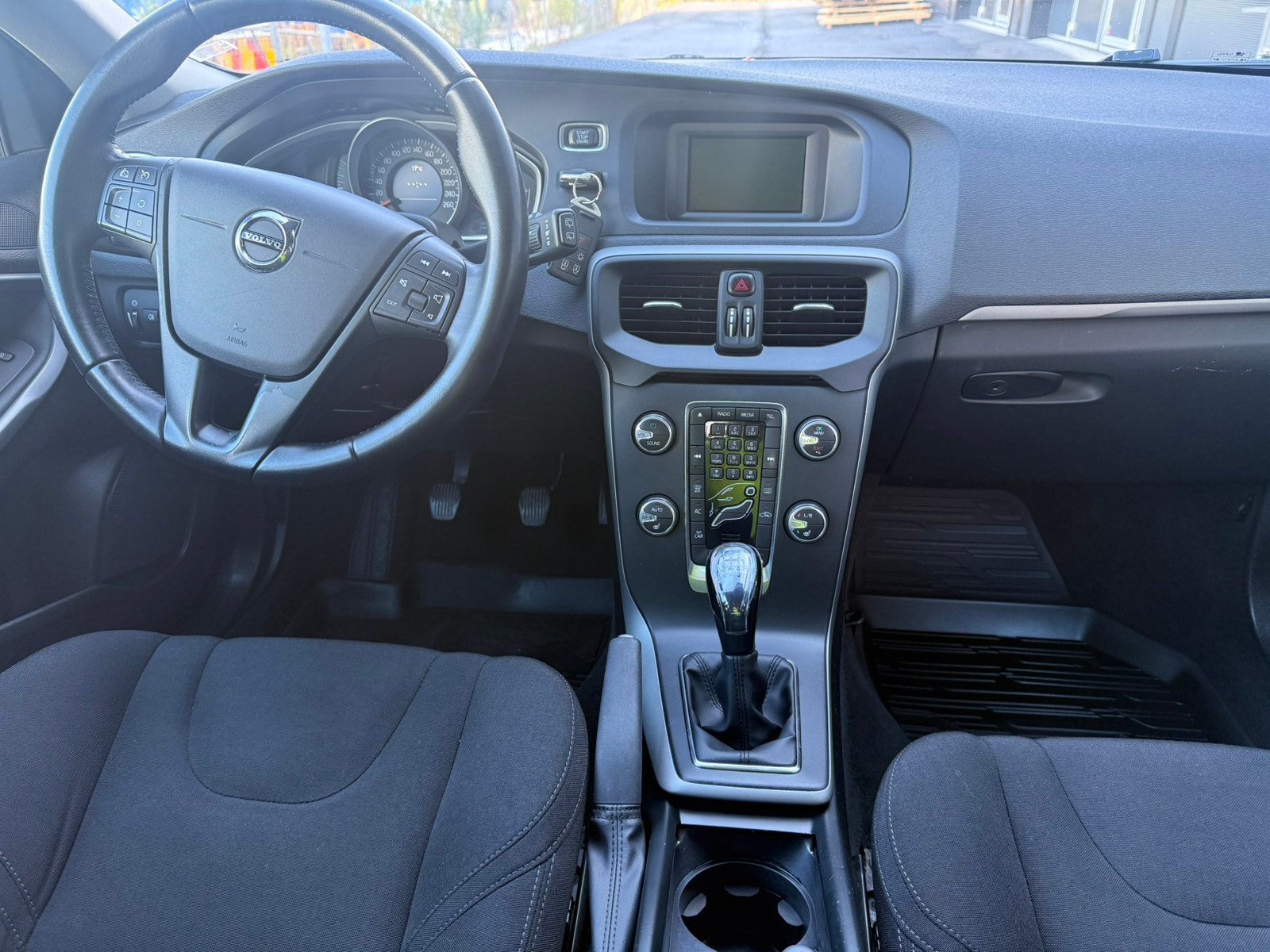Volvo V40 D2 Manual, 120hp, 2017