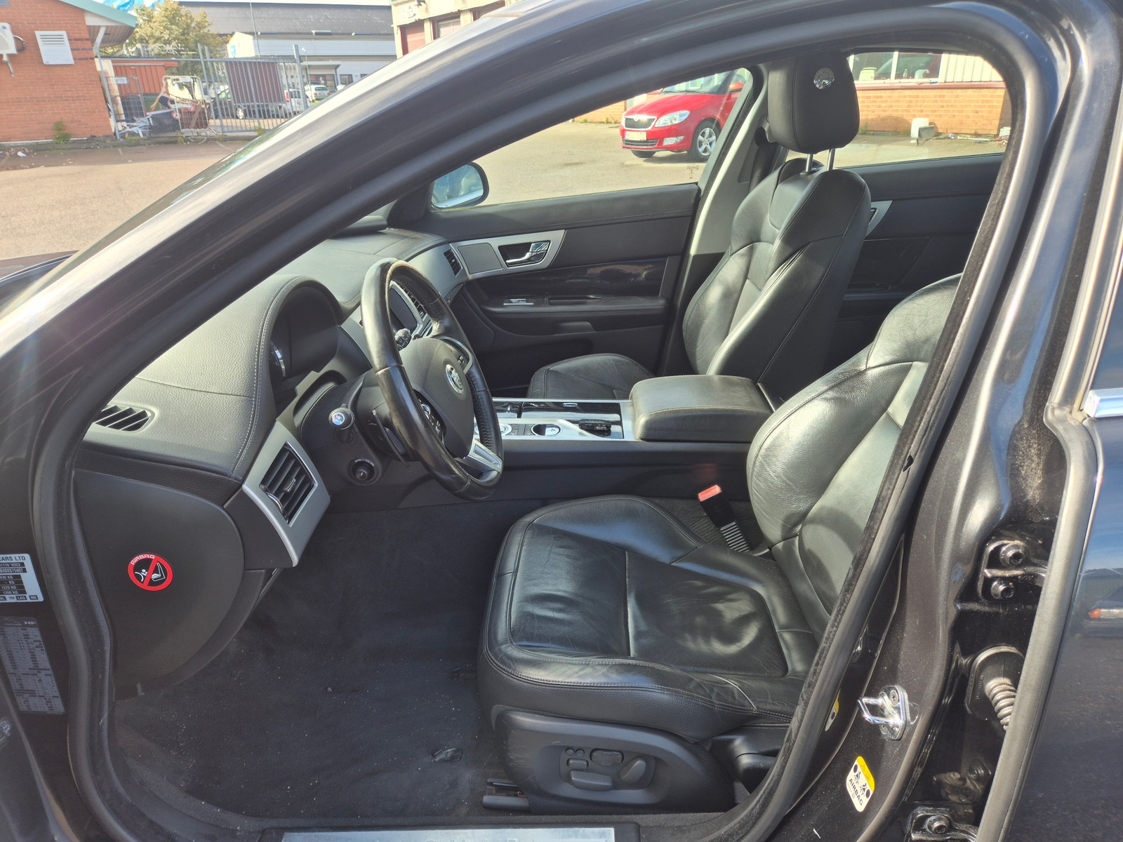 Jaguar XF 3.0 V6 AWD Automatic, 8-trins, 340ps, 2013