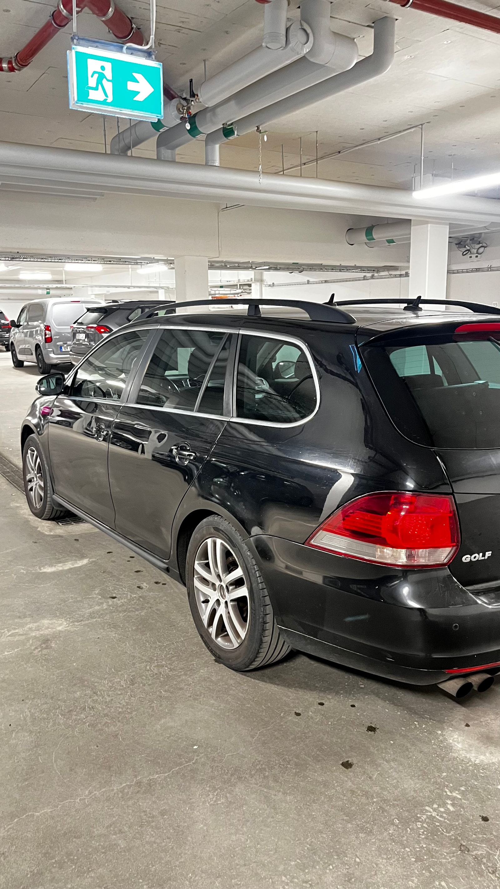 Volkswagen Golf Variant 2.0 TDI DPF DSG Sequential, 6-trins, 140ps, 2013