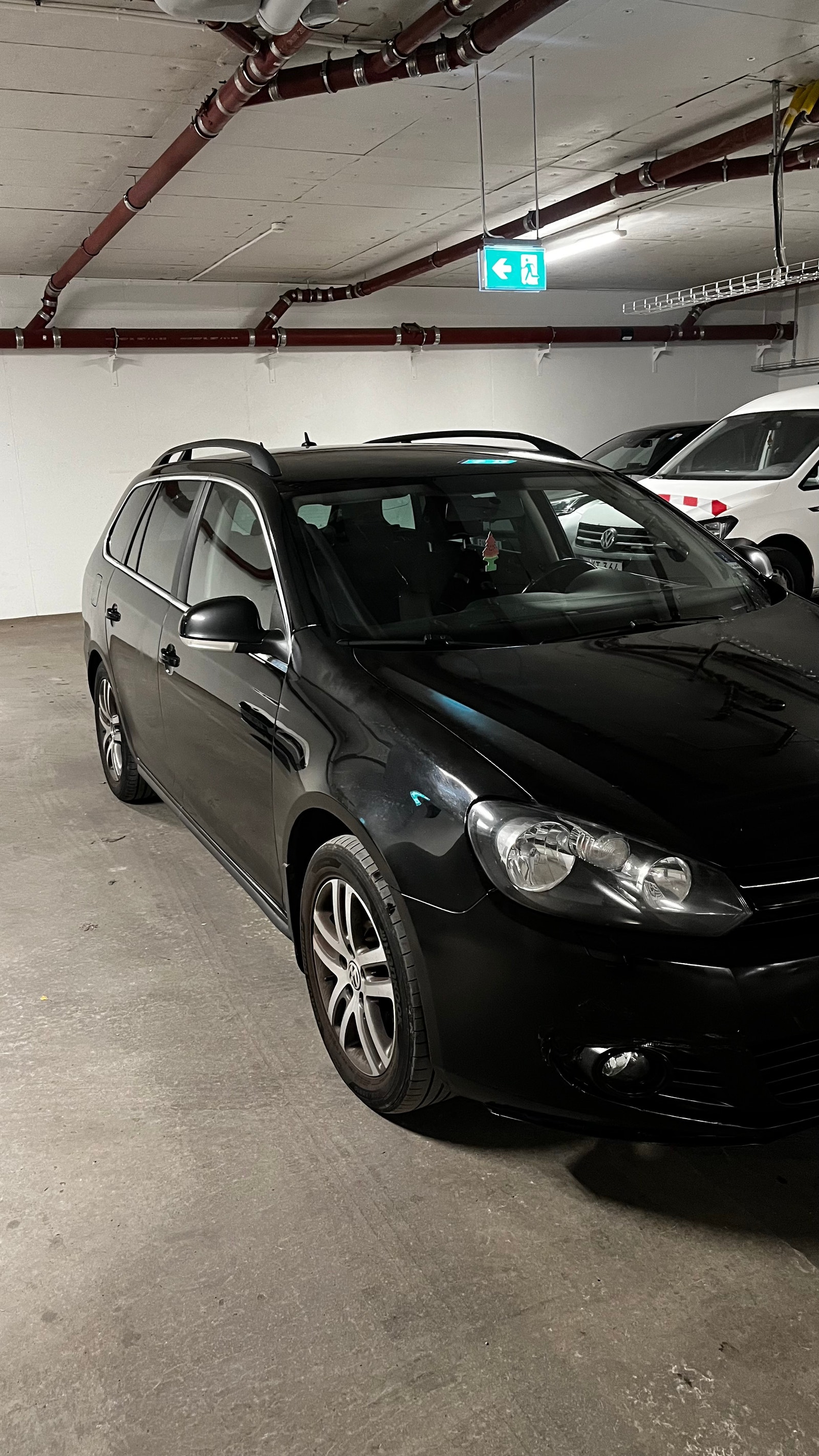 Volkswagen Golf Variant 2.0 TDI DPF DSG Sequential, 6-trins, 140ps, 2013