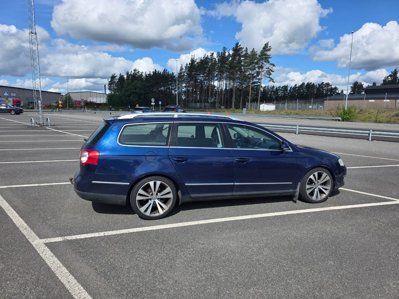 Volkswagen Passat Variant 2.0 TDI DPF DSG Sequential, 6-trins, 170ps, 2009