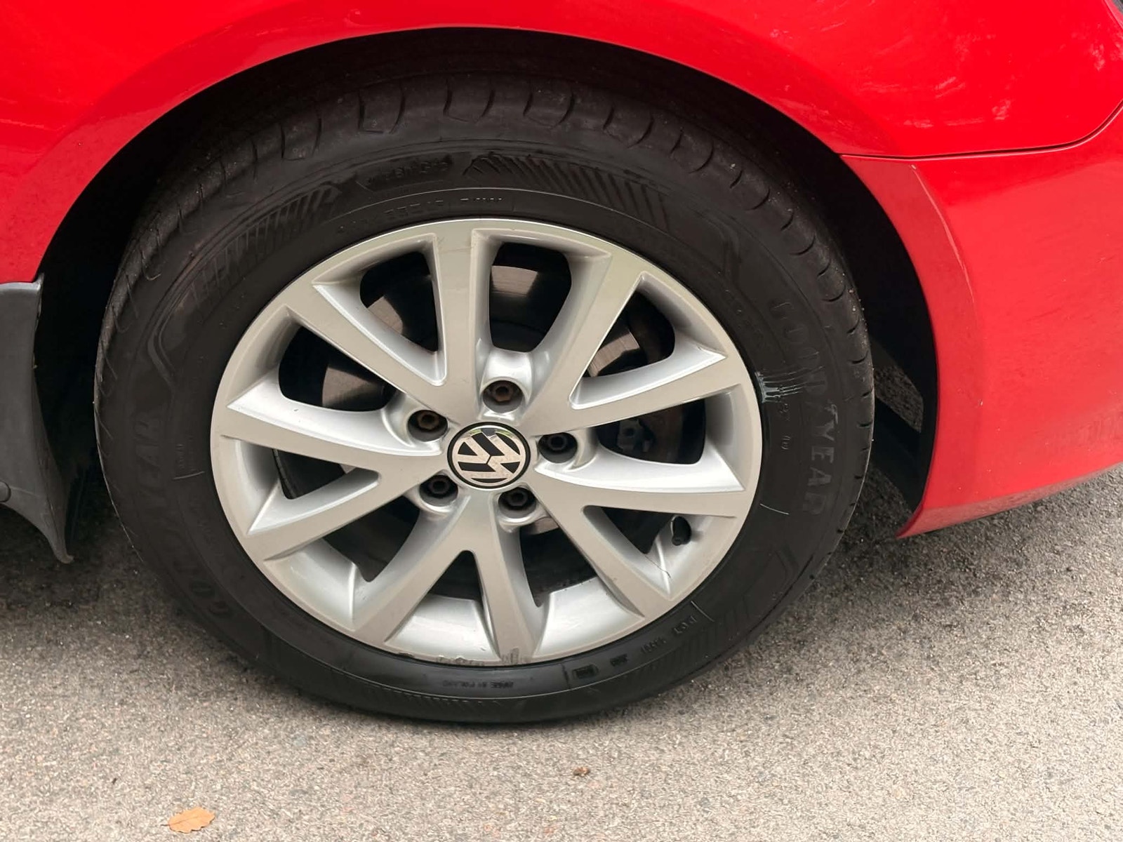 Volkswagen Golf Variant 1.6 TDI DPF BMT DSG Sequential, 7-trins, 105ps, 2012