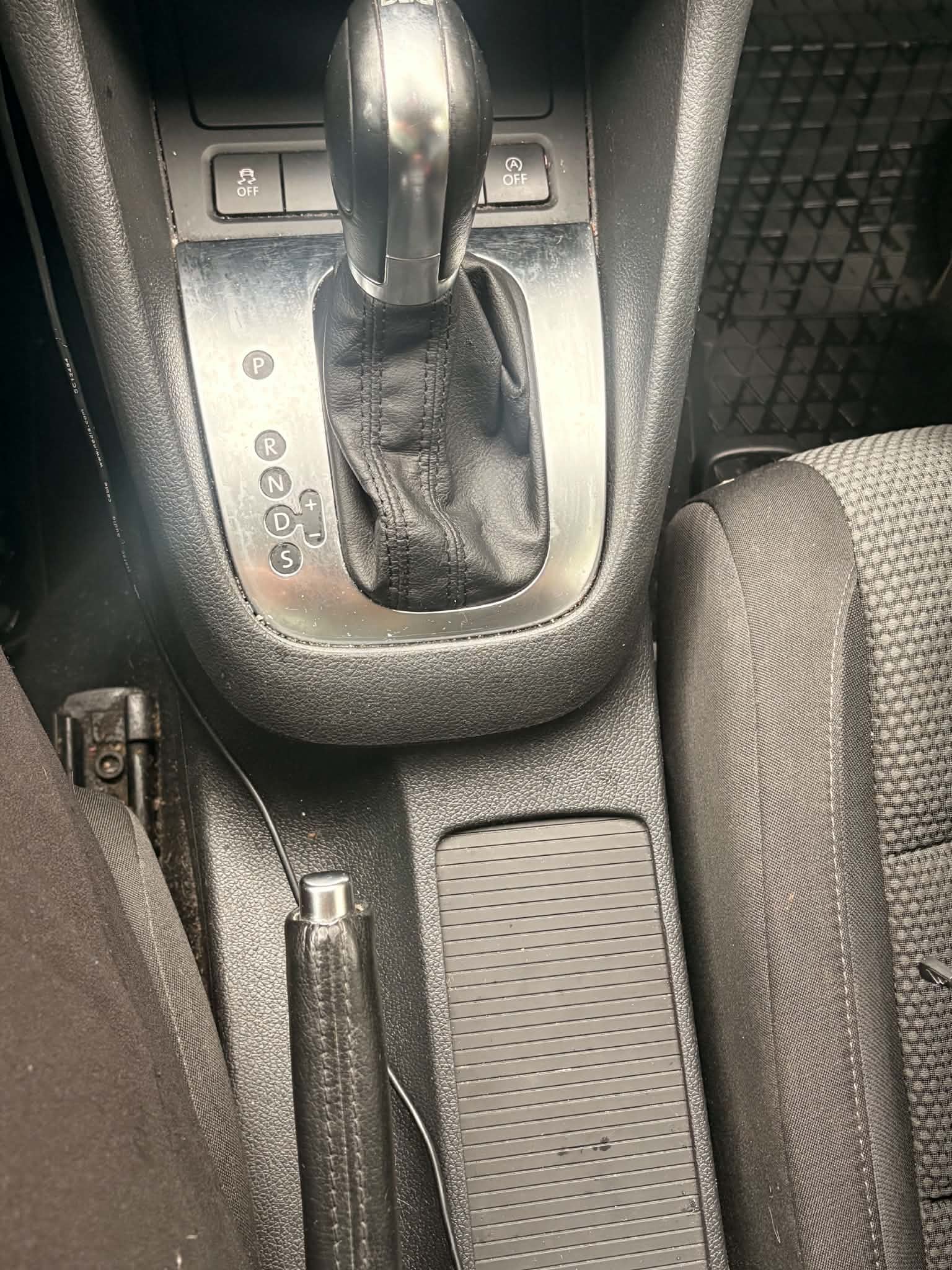 Volkswagen Golf Variant 1.6 TDI DPF BMT DSG Sequential, 7-trins, 105ps, 2012