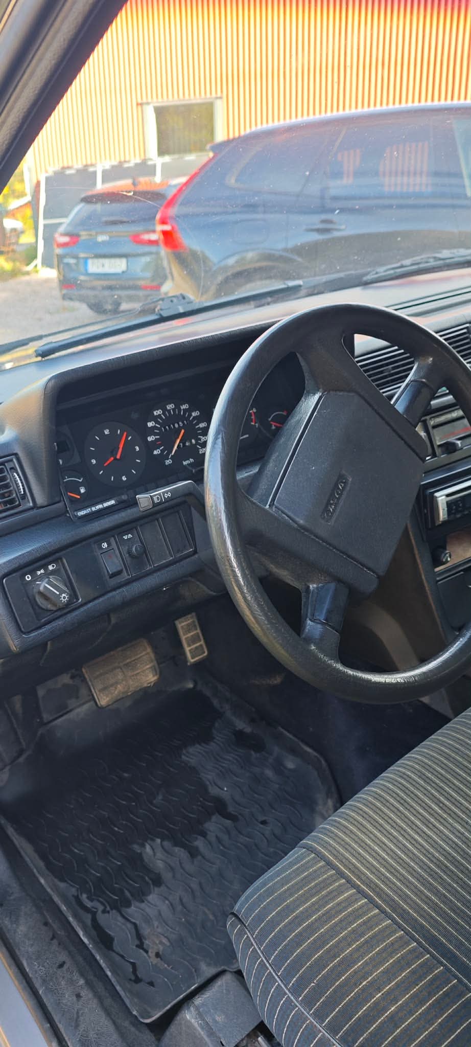 Volvo 740 2.3 Automatic, 115hp, 1988