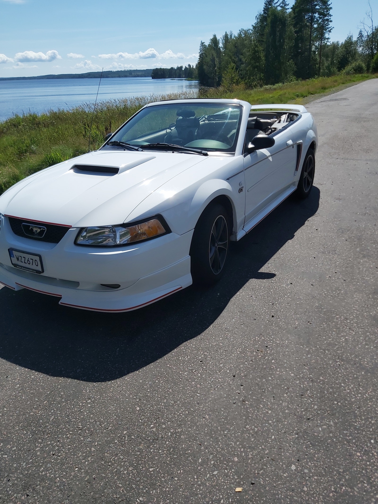 Ford Mustang GT Convertible Automatic, 264hp, 2000