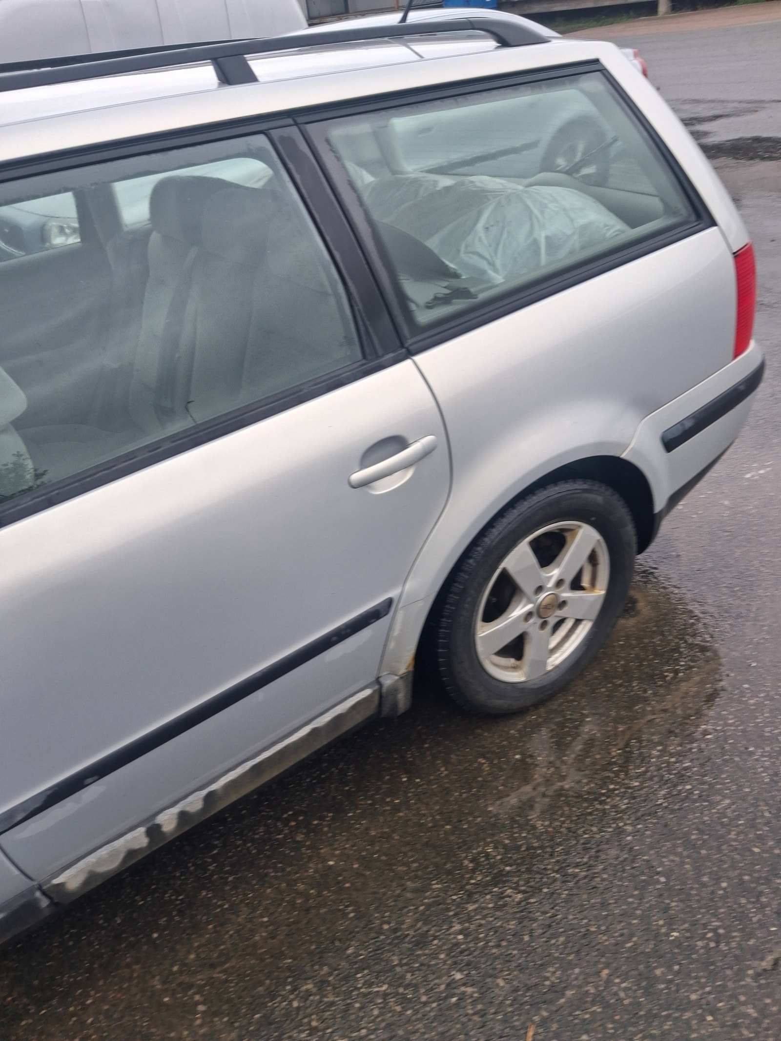 Volkswagen Passat Variant 2.3 V5 Manual, 150hp, 2000