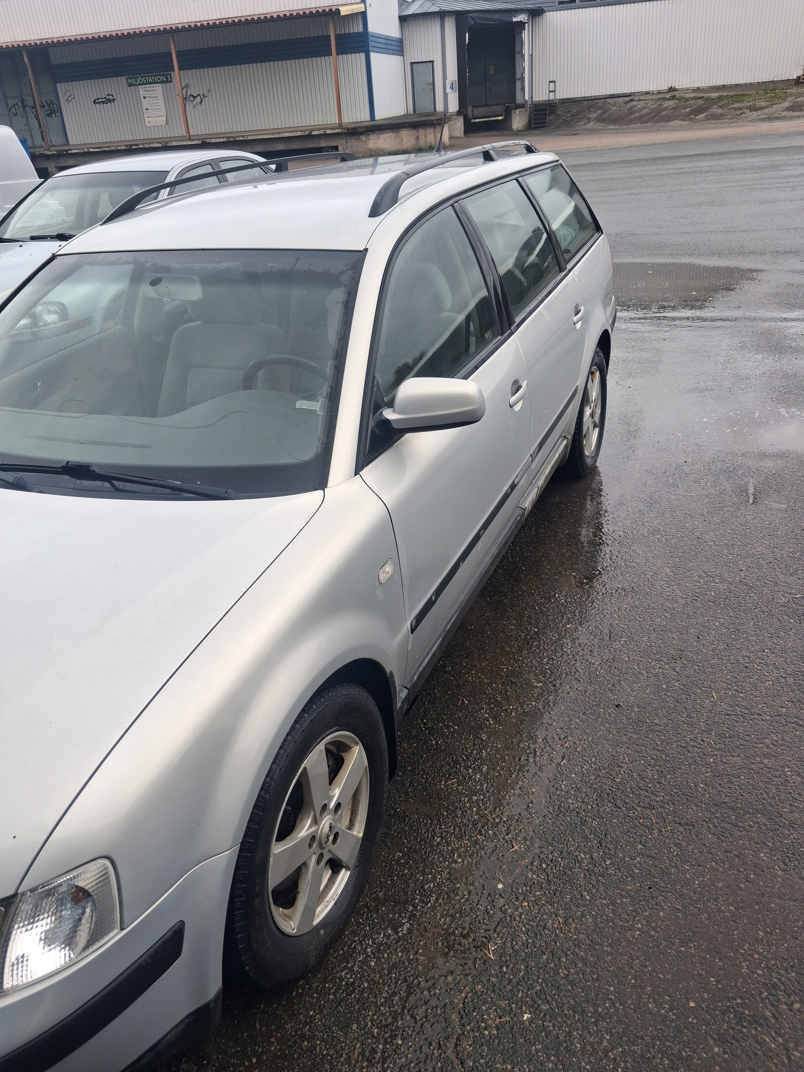 Volkswagen Passat Variant 2.3 V5 Manual, 150hp, 2000