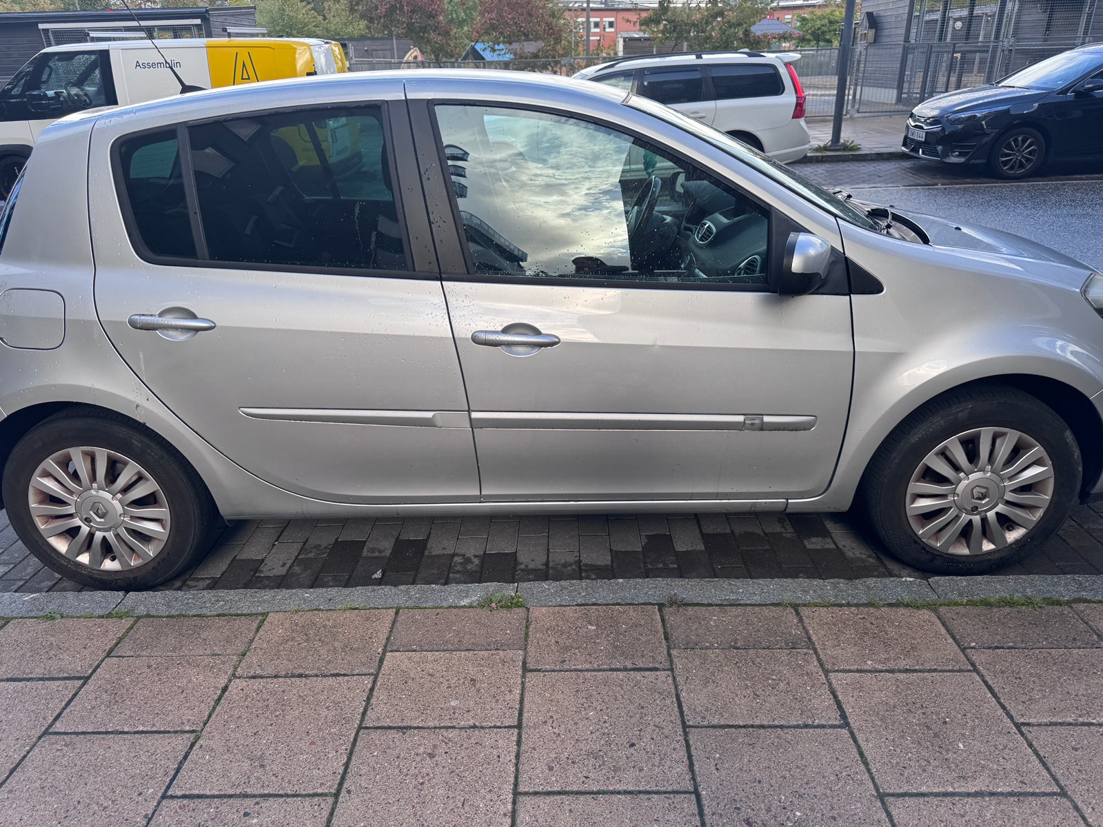 Renault Clio 5-dørs Kombi 1.6 Automatic, 4-trinn, 112hk, 2012