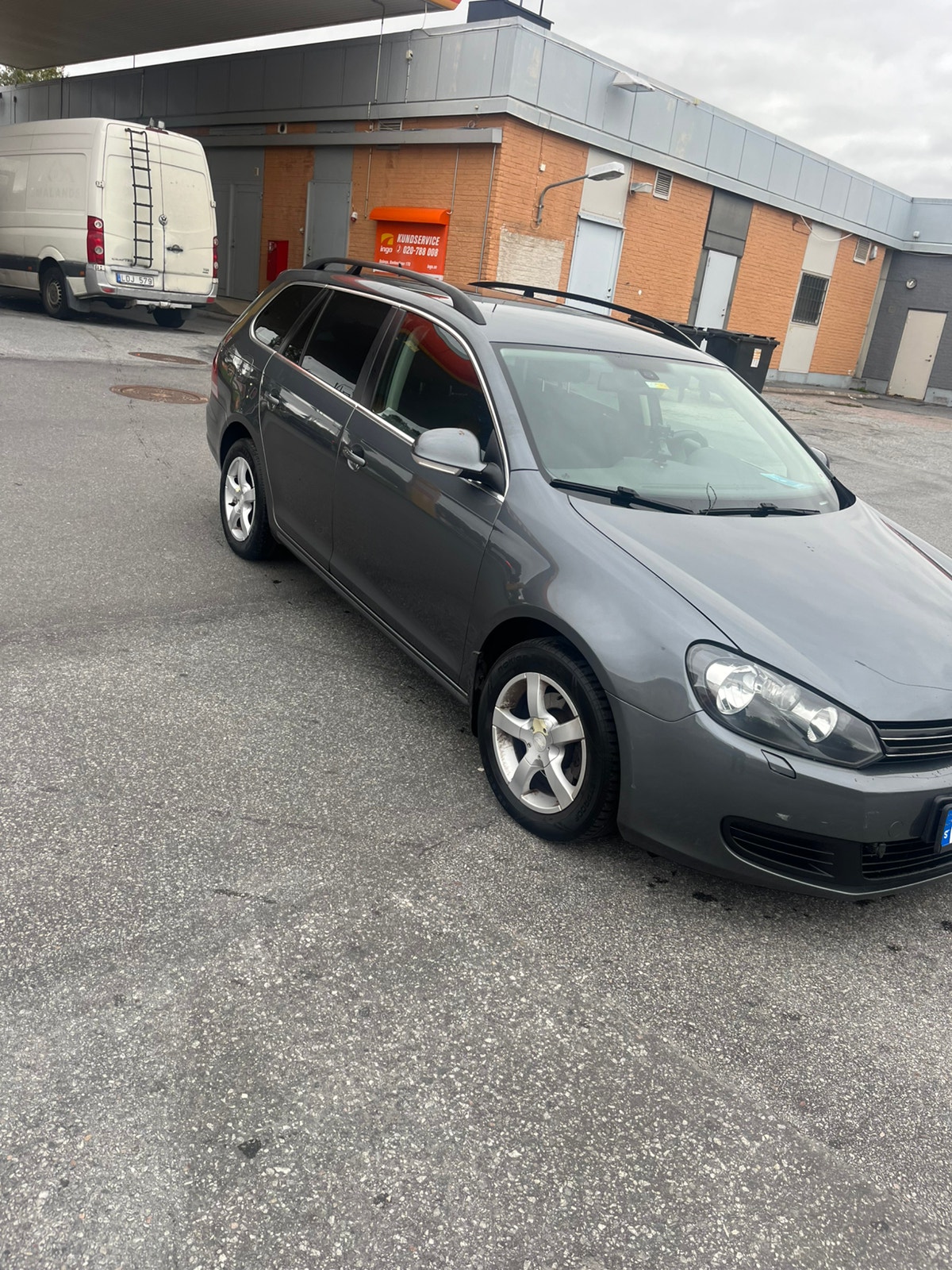 Volkswagen Golf Variant 1.6 TDI DPF BMT DSG Sequential, 7-trins, 105ps, 2012