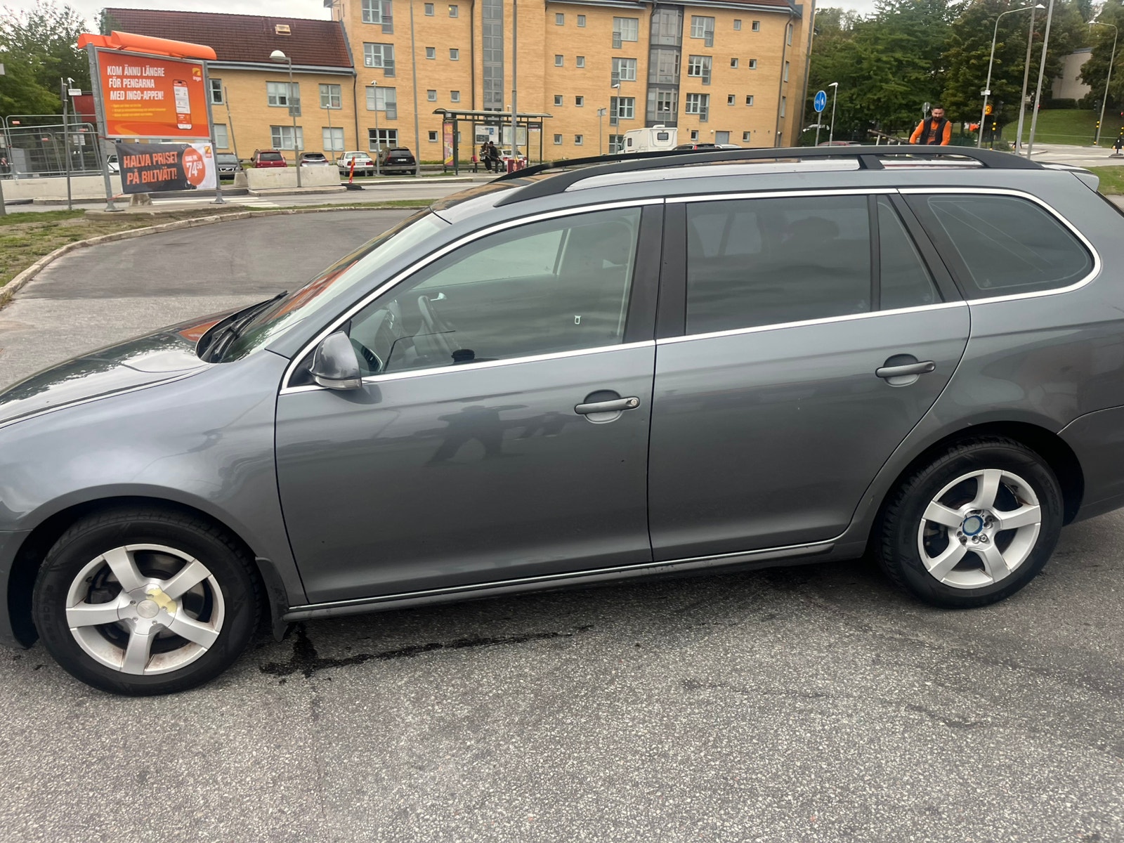 Volkswagen Golf Variant 1.6 TDI DPF BMT DSG Sequential, 7-trins, 105ps, 2012
