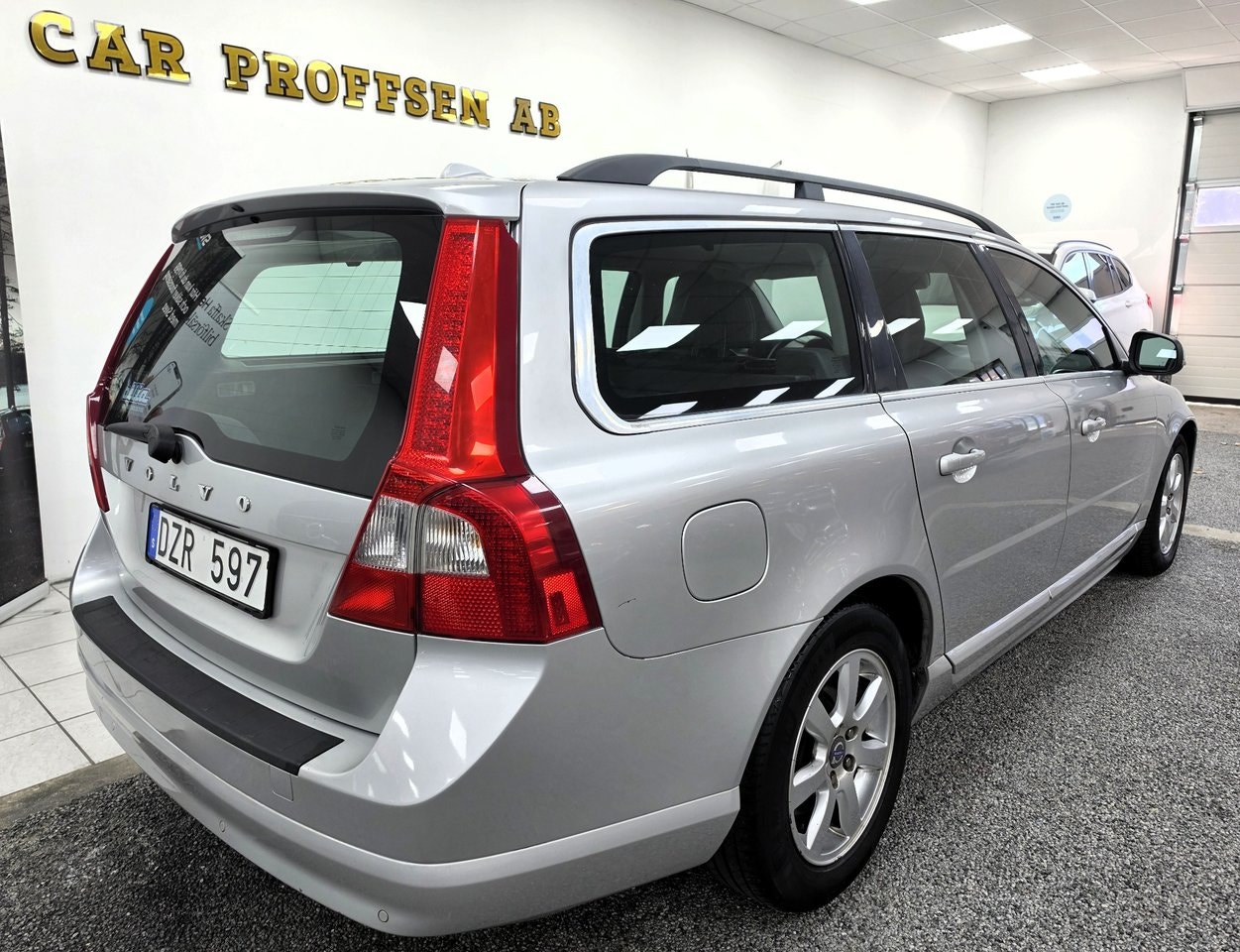 Volvo V70 D2 Powershift, 115hp, 2013