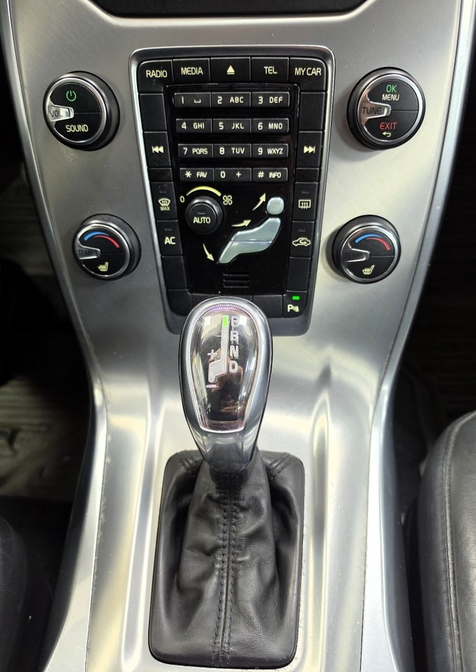 Volvo V70 D2 Powershift, 115hp, 2013