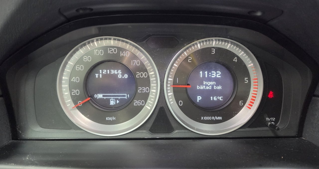 Volvo V70 D2 Powershift, 115hp, 2013