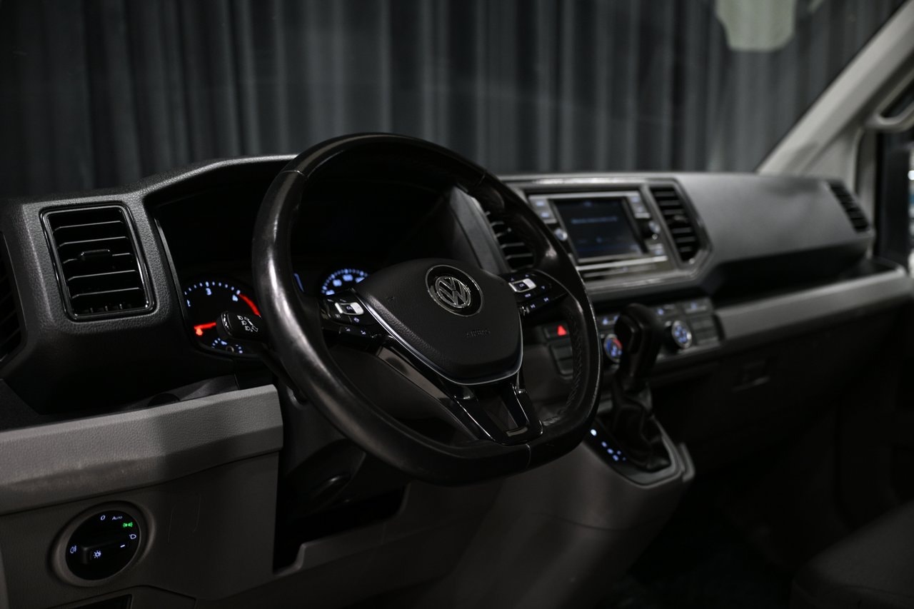 Volkswagen Crafter Chassi 35 2.0 TDI Automatic, 140hp, 2022