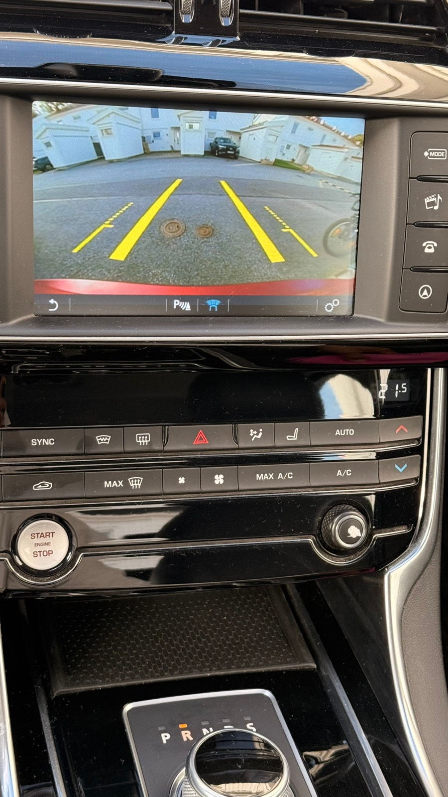 Jaguar XE 20d Automatic, 8-trins, 180ps, 2016