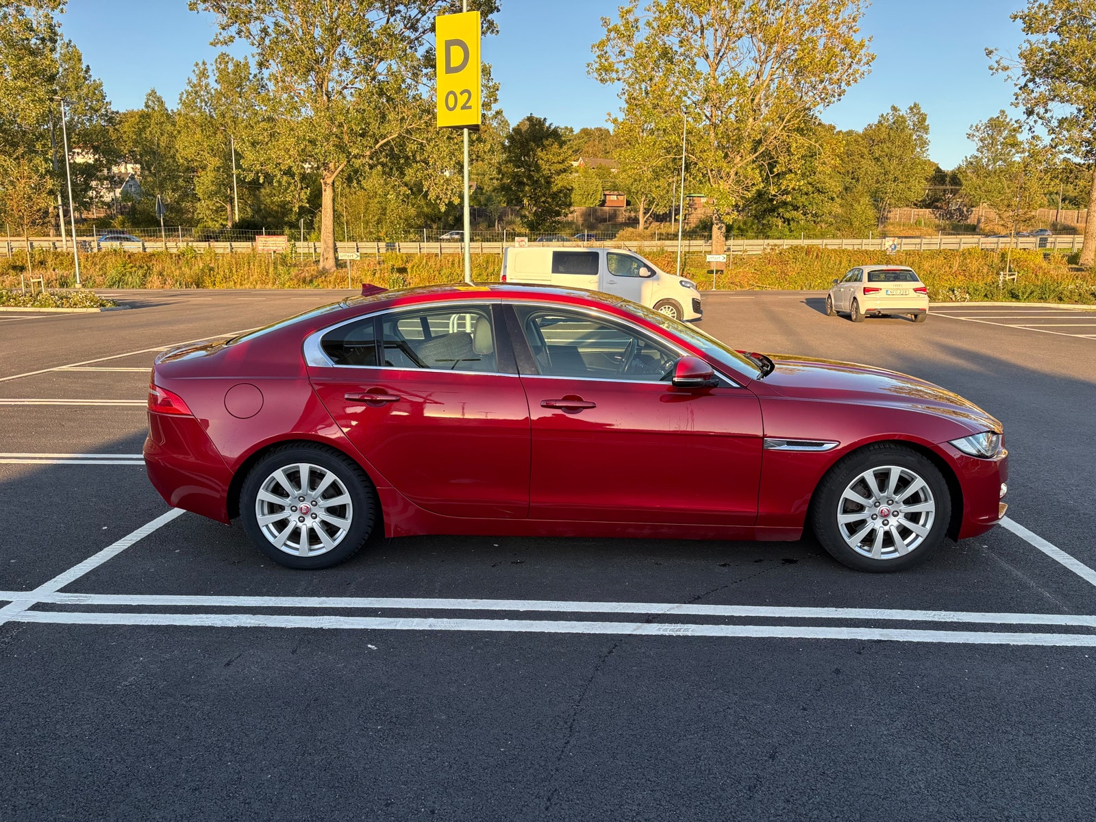Jaguar XE 20d Automatic, 8-trins, 180ps, 2016