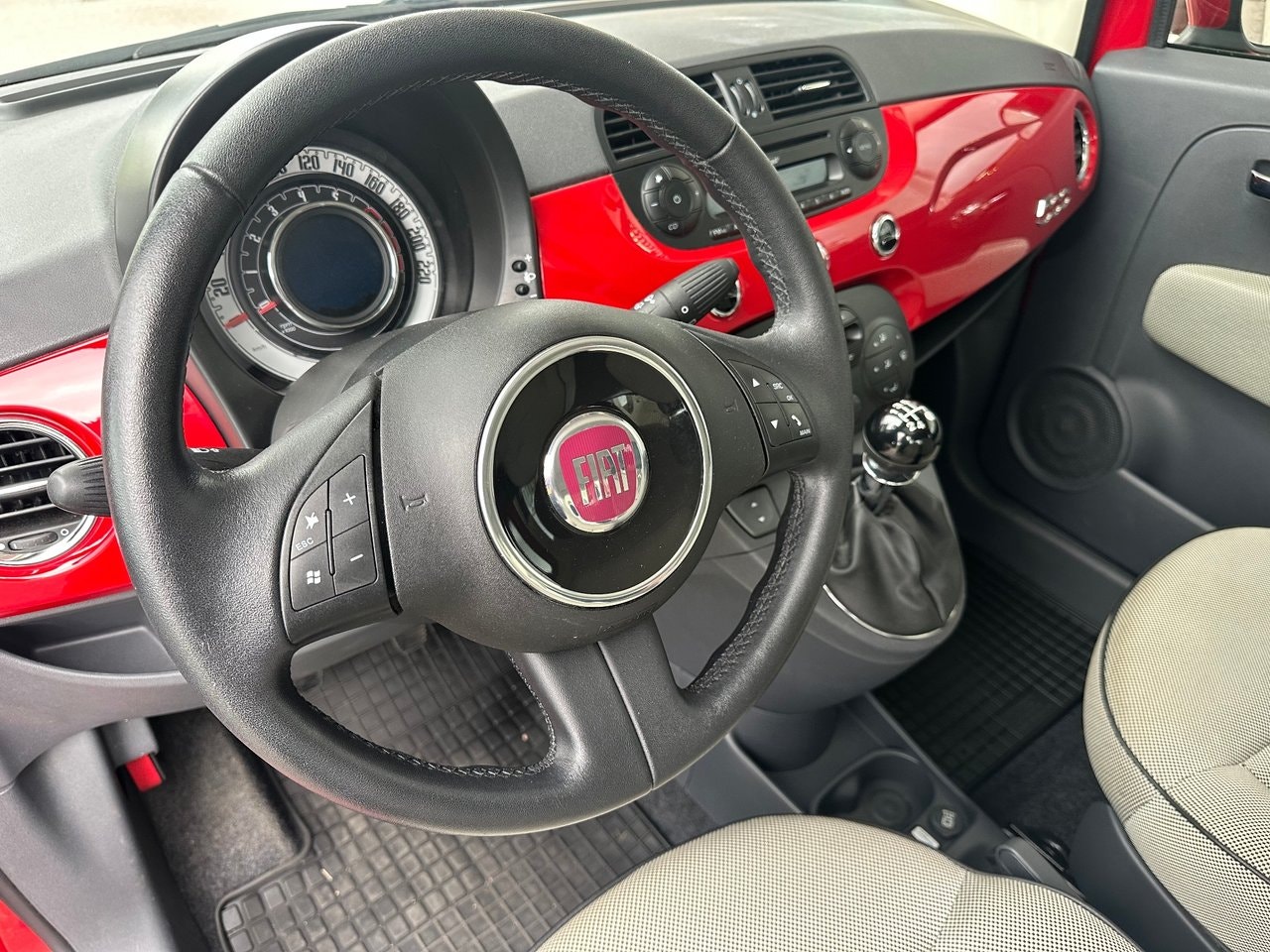 Fiat 500 1.2 8V Manual, 5-trins, 69ps, 2011