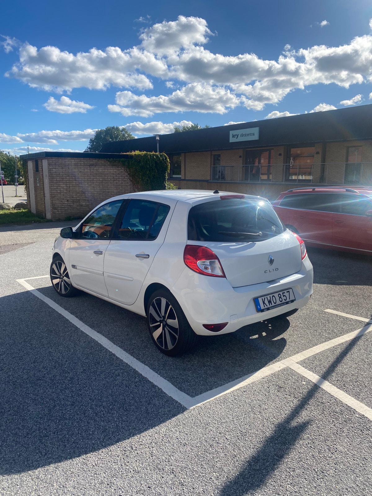 Renault Clio 5-door Hatchback 1.2 E85 Manual, 75hp, 2010
